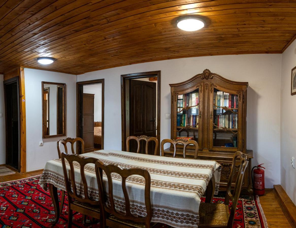 Razsukanova House , Разсукановата Къща Elena Extérieur photo