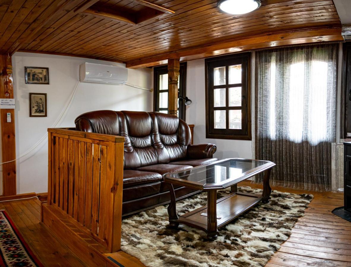 Razsukanova House , Разсукановата Къща Elena Extérieur photo